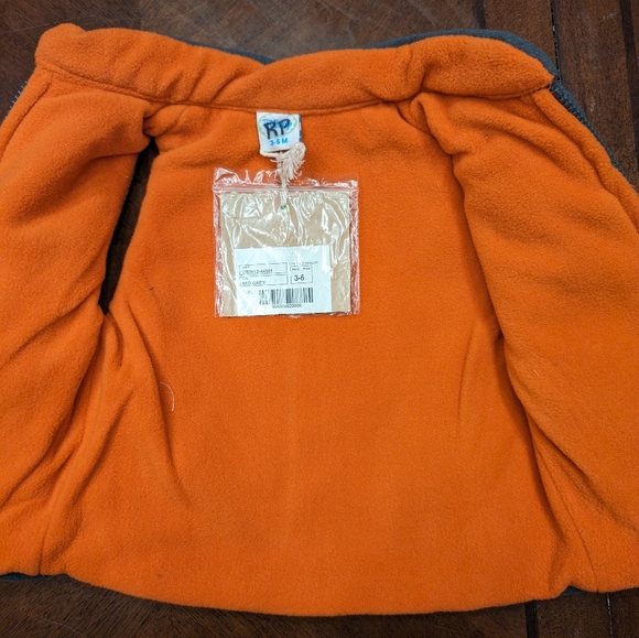 Micky Vest - Picture 2 of 3